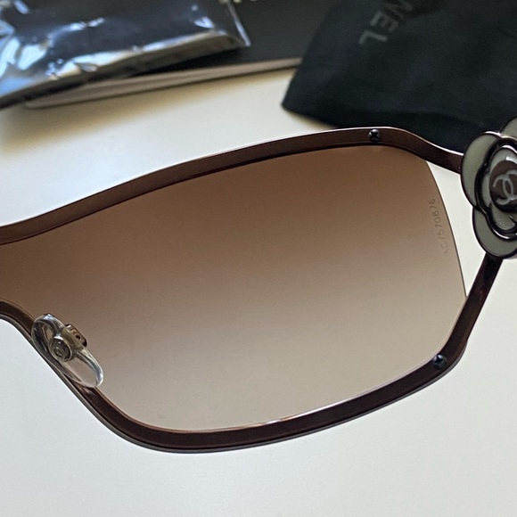 Chanel sunglasses 4164 Camelia flower, authentic - Picture 9 of 14